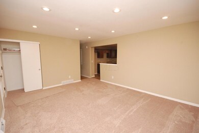 1159 Ironwood Dr, Columbus, OH 43229 - photo 7