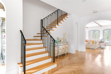 7134 Carrousel Cir, Dallas, TX 75214 - photo 2