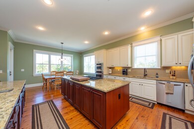 Large Kitchen