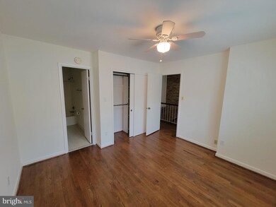 3853B Steppes Ct unit 3853-B, Falls Church, VA 22041 - photo 2