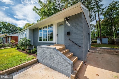 6408 85th Ave, New Carrollton, MD 20784 - photo 4