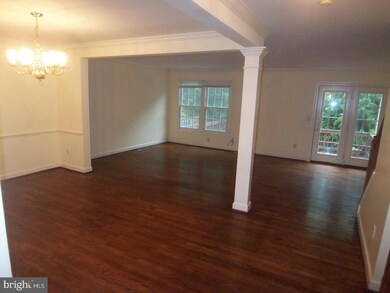 12766 Dogwood Hills Ln, Fairfax, VA 22033 - photo 5