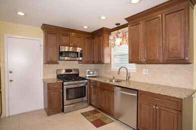 _RMJ4635 kitchen