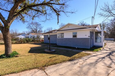122 County Road 2136, Gainesville, TX 76240 - photo 2