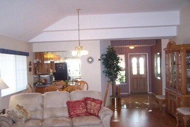 819 Lucy Dr unit 362 Phase 3, Alamo, TX 78516 - photo 3