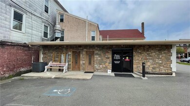 39 N Main St unit 45B, Nazareth, PA 18064 - photo 3