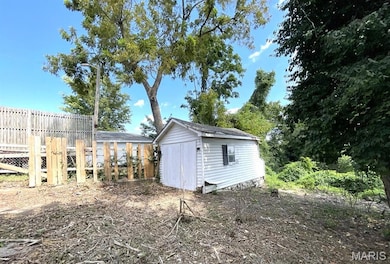 1121 State St, Alton, IL 62002 - photo 5