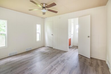 917 Dyche Ln, Alvin, TX 77511 - photo 6