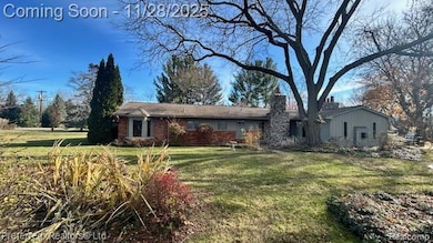 6800 Crestway Dr, Bloomfield Hills, MI 48301 - photo 5