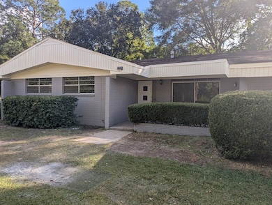 1913 Forest Glen Dr, Albany, GA 31707 - photo 6