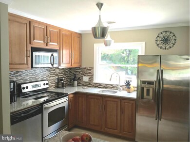 111 Spring Valley Dr, Annapolis, MD 21403 - photo 3