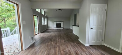 861 Country Place Dr, Tobyhanna, PA 18466 - photo 7