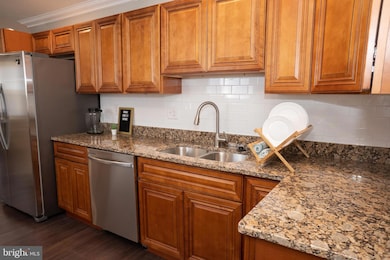 915 Martin Rd, Essex, MD 21221 - photo 5