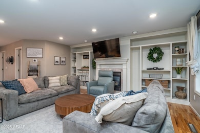 5696 Cypress Point Dr, Grand Forks, ND 58201 - photo 6