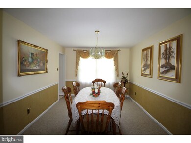 28 Tanglewood Dr, Langhorne, PA 19047 - photo 7
