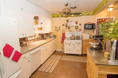 812 Adams St, Mankato, MN 56001 - photo 5