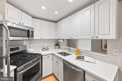 1835 California St NW unit B, Washington, DC 20009 - photo 7