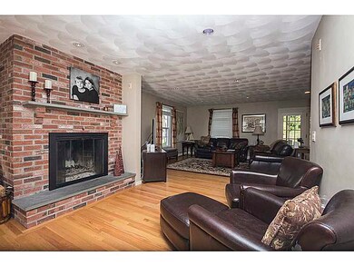 66 Varnum Ave, Bristol, RI 02809 - photo 6