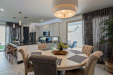 Tune- Dining Area