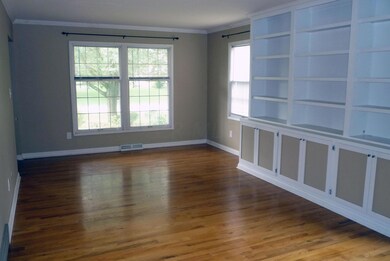 856 Old Farm Rd, Columbus, OH 43213 - photo 4