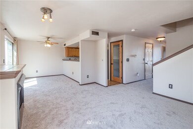 2436 I St NE unit F, Auburn, WA 98002 - photo 4