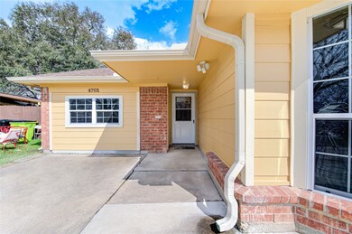 4705 Dogwood Dr, Rosenberg, TX 77471 - photo 5