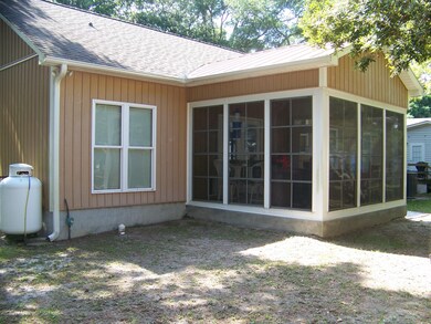 316 Fairview St, Atlantic Beach, NC 28512 - photo 7