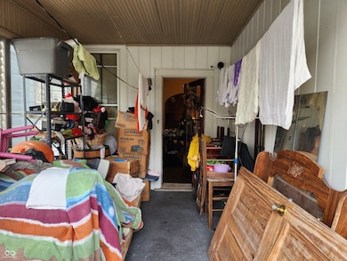 827 S 8th St, Terre Haute, IN 47807 - photo 4