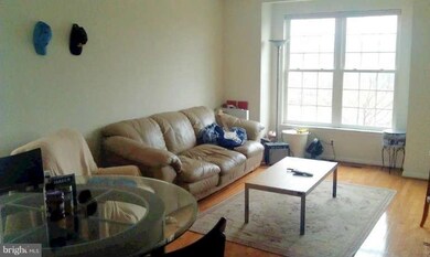 25325 Crossfield Dr, Chantilly, VA 20152 - photo 3