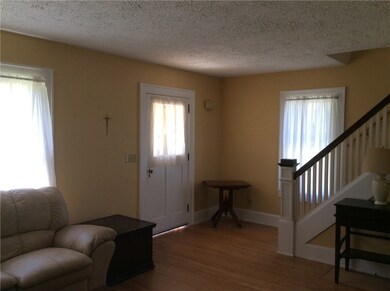 2717 Wellington Rd, Erie, PA 16506 - photo 2