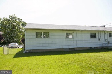 8610 Wendell Ave, Parkville, MD 21234 - photo 4