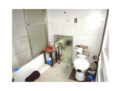 Master Bath/Spa.