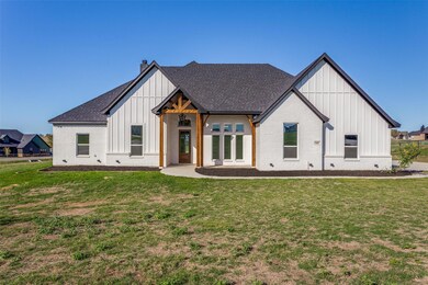 142 Southern Ct, Springtown, TX 76028 - photo 2