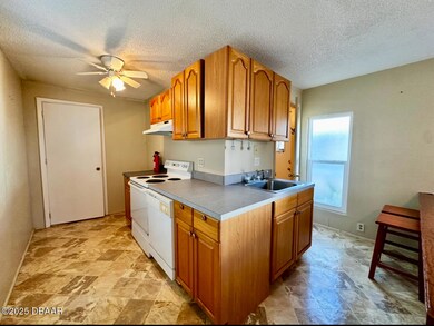 1104 Jacaranda Ave unit 1, Daytona Beach, FL 32118 - photo 6