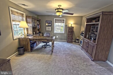 13108 Poplar Tree Rd, Fairfax, VA 22033 - photo 7