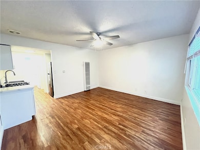 12926 Doty Ave unit 10, Hawthorne, CA 90250 - photo 5