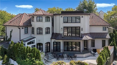 86 Gaylord Dr S, Brooklyn, NY 11234 - photo 3