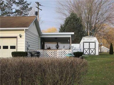 Patio/Deck & storage shed