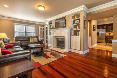 Living Room (2)