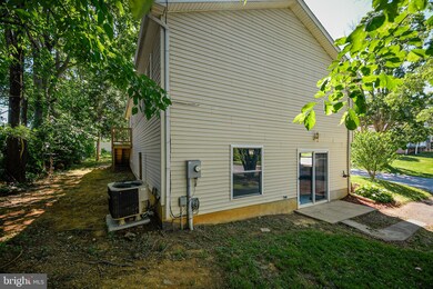 301 E 13th Ave, Ranson, WV 25438 - photo 4