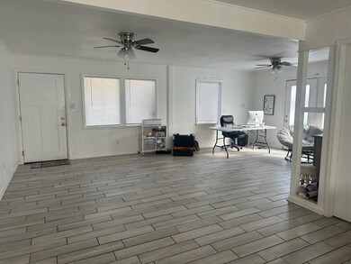 619 Laurel St, McComb, MS 39648 - photo 4