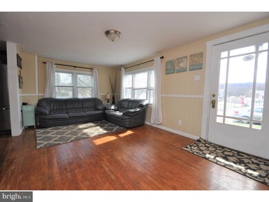 5111 Spruce Rd, Emmaus, PA 18049 - photo 4