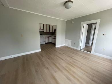 37 Killington Ave unit 4, Rutland, VT 05701 - photo 4