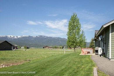 MLS Meadows Home-9