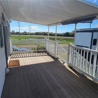 Large deck, 1/2 covered the other half open.