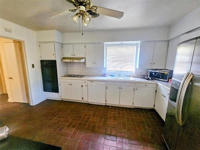 1505 N Boundary Ave, Winnfield, LA 71483 - photo 2