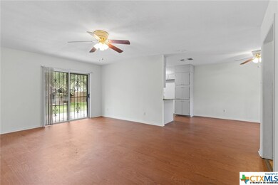 1106 Rhonda Lee St, Copperas Cove, TX 76522 - photo 5