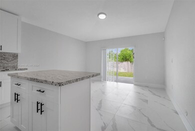 21870 SW 112th Ave unit A, Miami, FL 33170 - photo 7