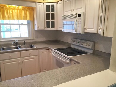 32 Winchester Ct unit 34, Kennebunk, ME 04043 - photo 6