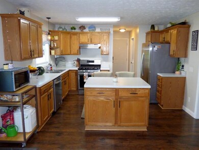 3280 E Markle Rd, Huntington, IN 46750 - photo 3